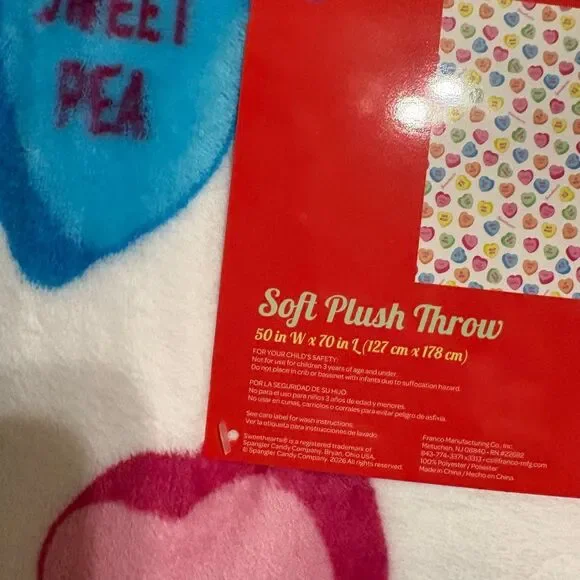 Sweethearts Conversation Candy Hearts Valentine’s Day White Colorful Blanket NWT - Picture 4 of 8